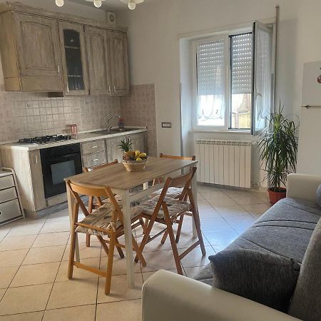 פיומיצ'ינו Airport Apartment Alloggio Turistico T&C מראה חיצוני תמונה